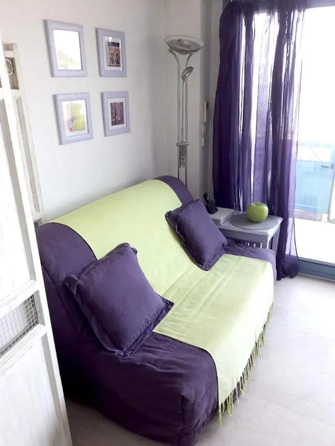 Appartement Vue Mer A Theoule Sur Mer 30 M² Terrasse Privee
