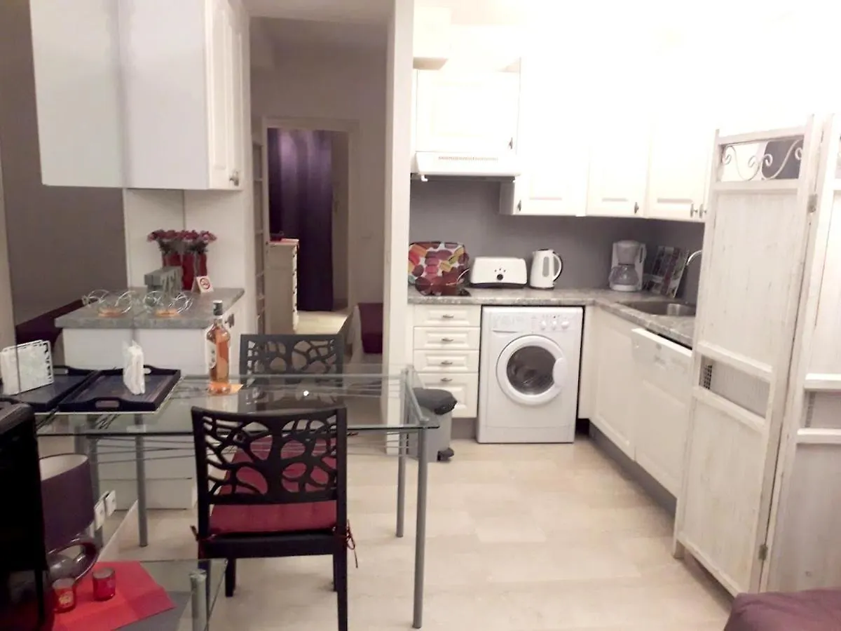 Apartment Appartement Vue Mer A Theoule Sur Mer 30 M² Terrasse Privee